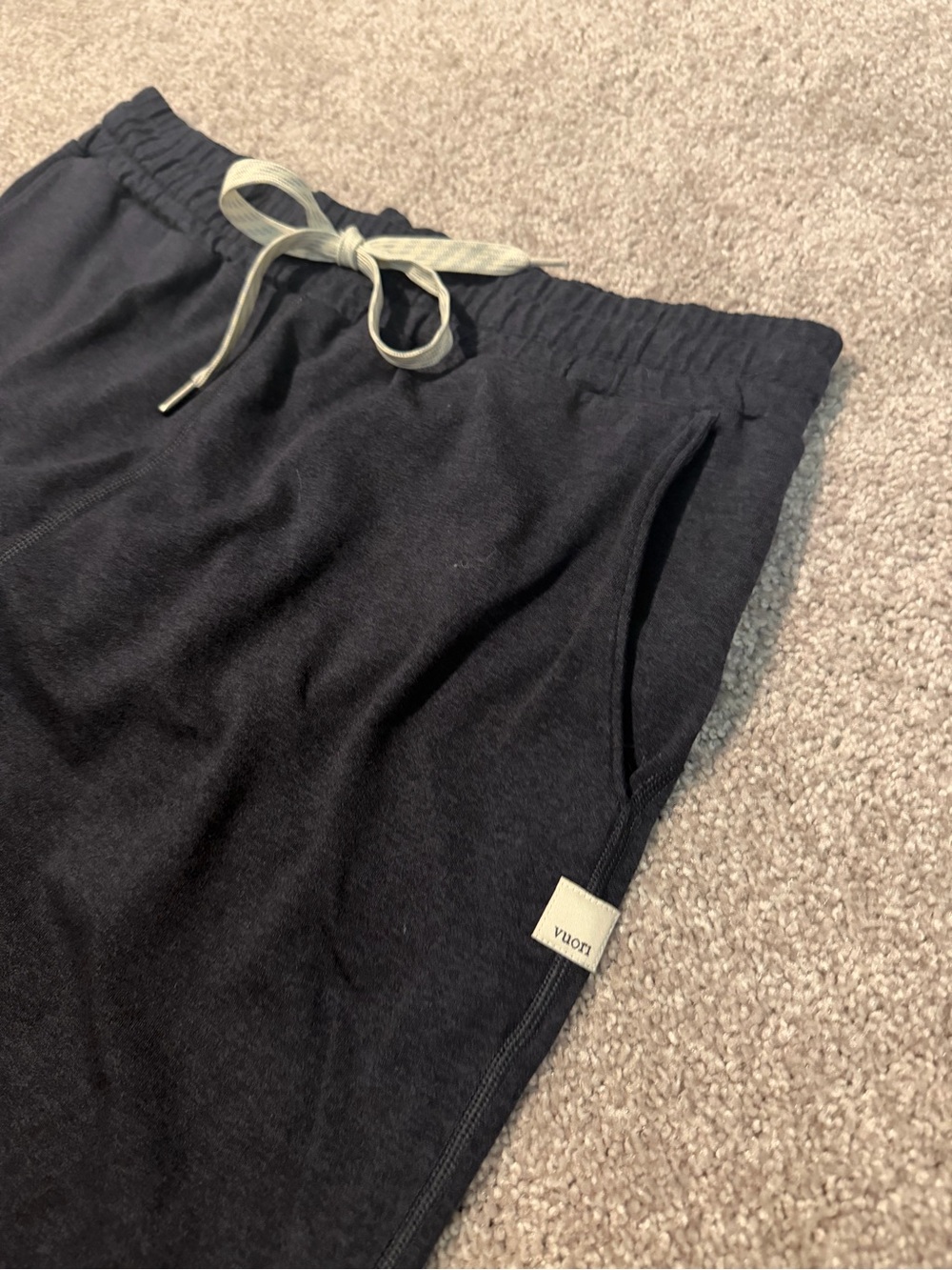 Vuori Performance jogger sz M - Picture 2 of 3
